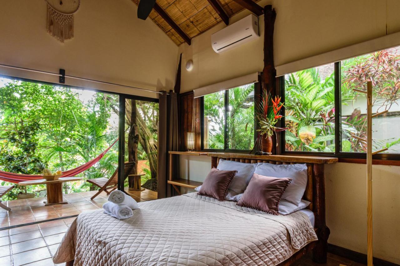 Funky Monkey Lodge Playa Santa Teresa  Eksteriør bilde