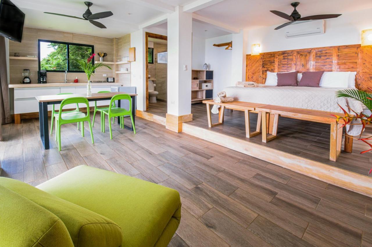Funky Monkey Lodge Playa Santa Teresa  Eksteriør bilde