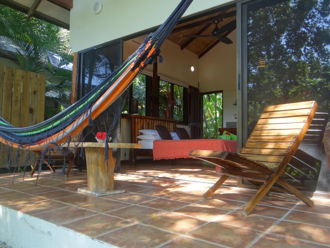 Funky Monkey Lodge Playa Santa Teresa  Eksteriør bilde
